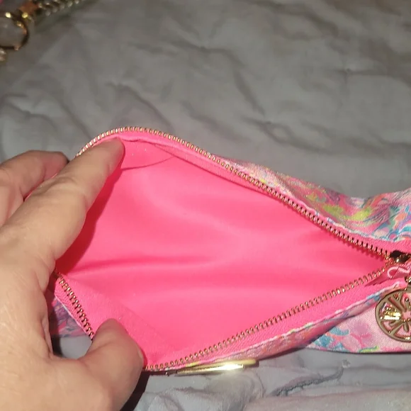 Beautiful Lilly Pulitzer make up case - Picture 5 of 5